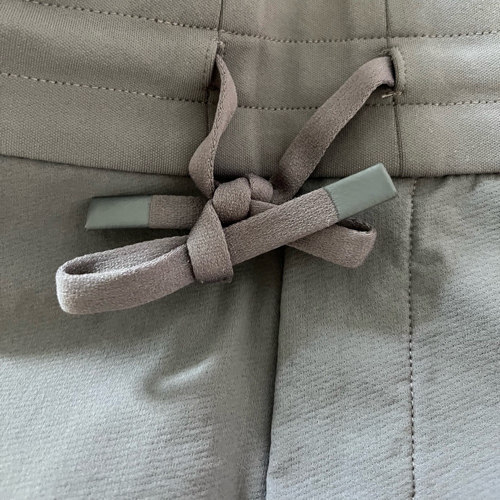 Athleta Headlands Hybrid Trek Jogger